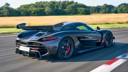Эксклюзивный спорткар Kimera Automobili evo37 в современном исполнении