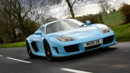 Суперкар Noble M600 в движении