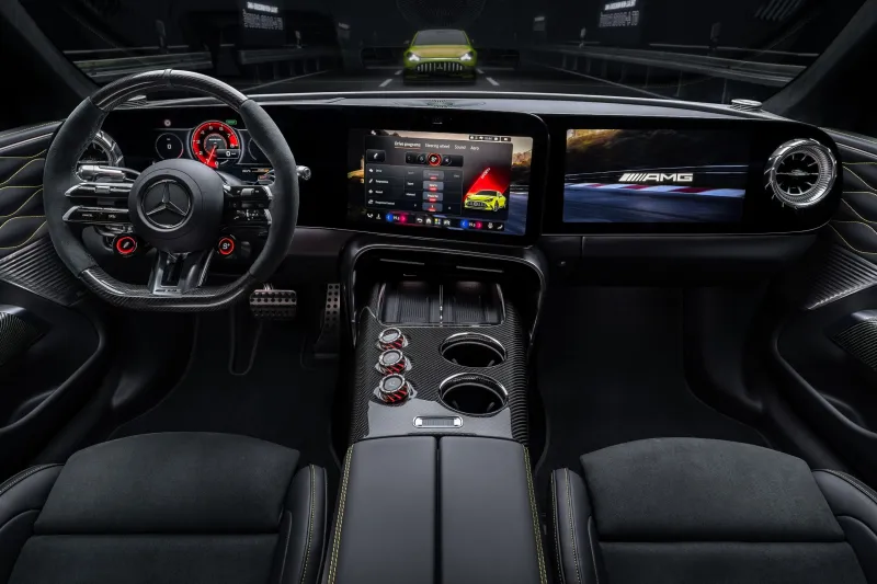Искусственный рев V8 на AMG GT мощностью 1153 л.с.