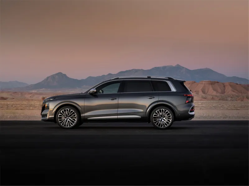 Audi Q9: Инновационная система помощи водителю