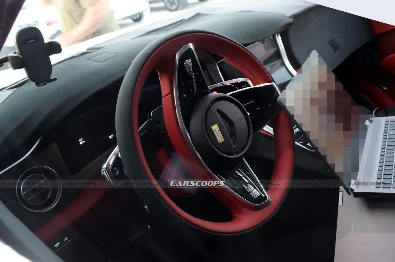 Bentley пока не показала лицо SUV Barnato, так что мы сделали это за них
