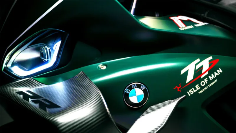 Эксклюзивный супербайк BMW с расцветкой Jaguar