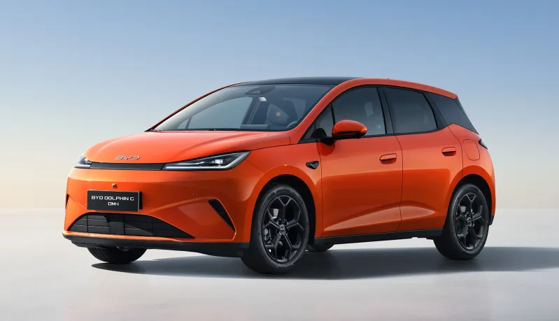Европа смотрит на BYD: 1000 км пробега и зарядка в новом гибриде