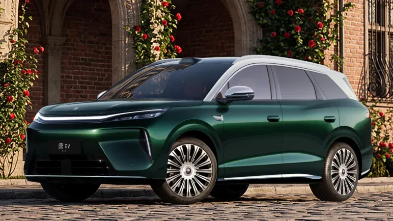 BYD представил интерьер третьего поколения Tang EV