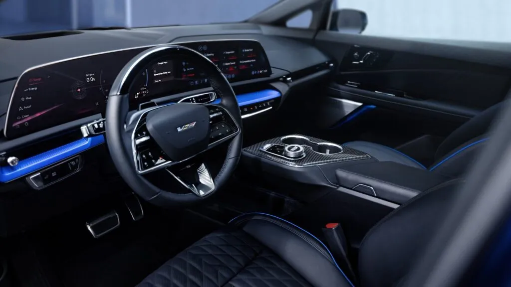 Электромобиль Cadillac Optiq угрожает перекусить пальцы