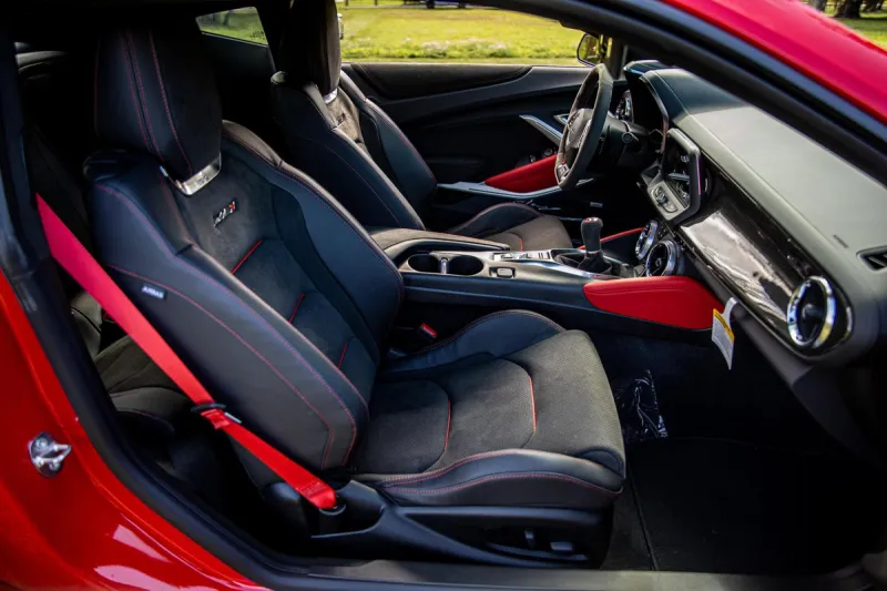 370 миль за два месяца на Camaro – прибыль на новый Mustang