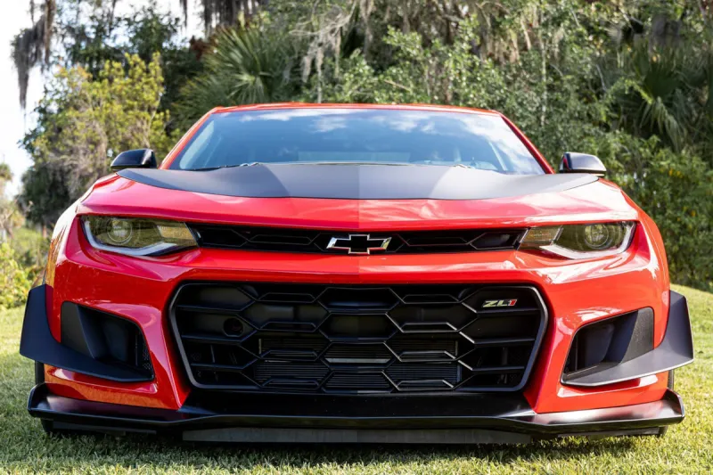 Владелец Camaro проехал 370 миль за два месяца и купил Mustang