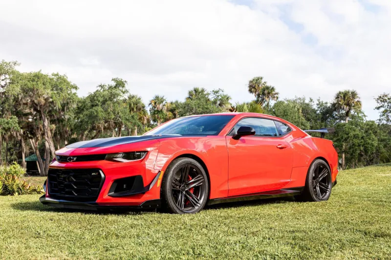 Водитель Camaro преодолел 370 миль за два месяца и купил Mustang