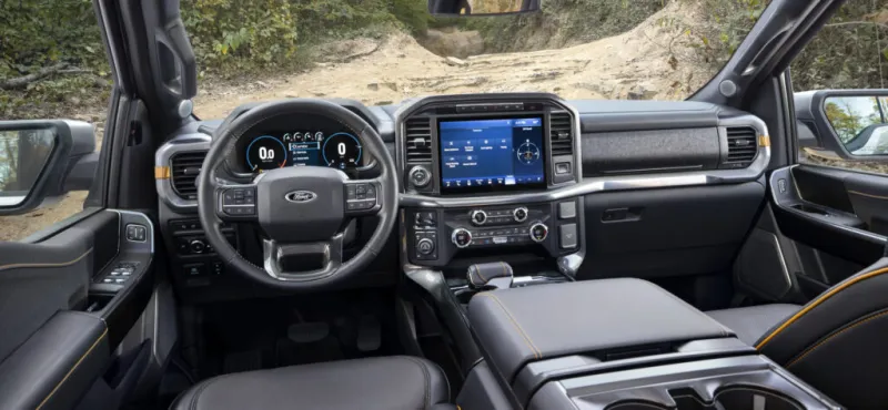 Технический осмотр кузовных элементов Ford