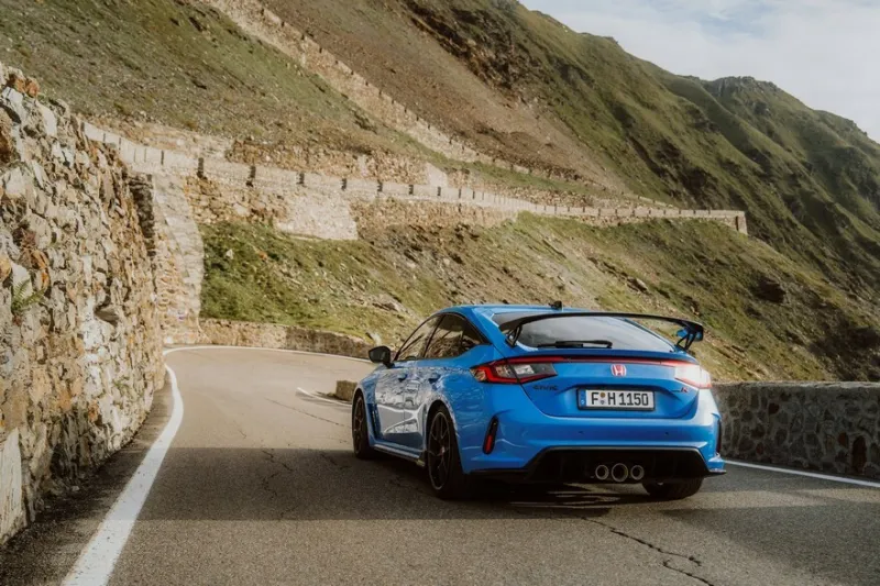 Honda Civic Type R получит детали HRC и появится в США (вариант 4)