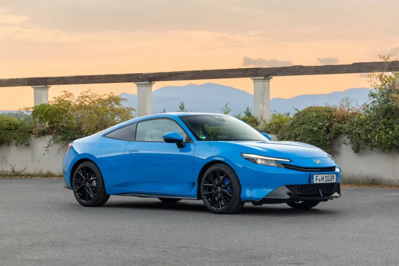 Цифровой рендеринг Honda Prelude в кузове пикапа