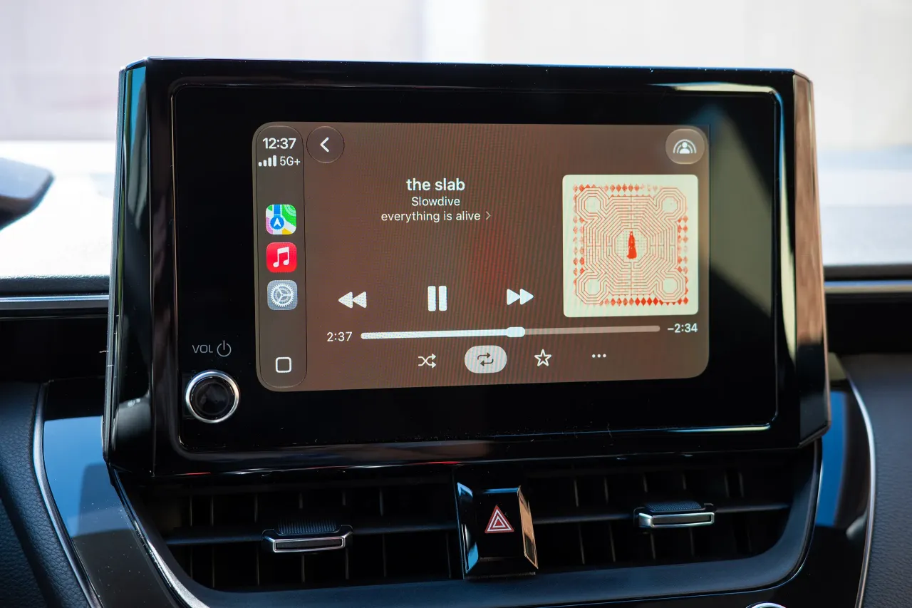 iOS 27: Новые возможности CarPlay для iPhone 17