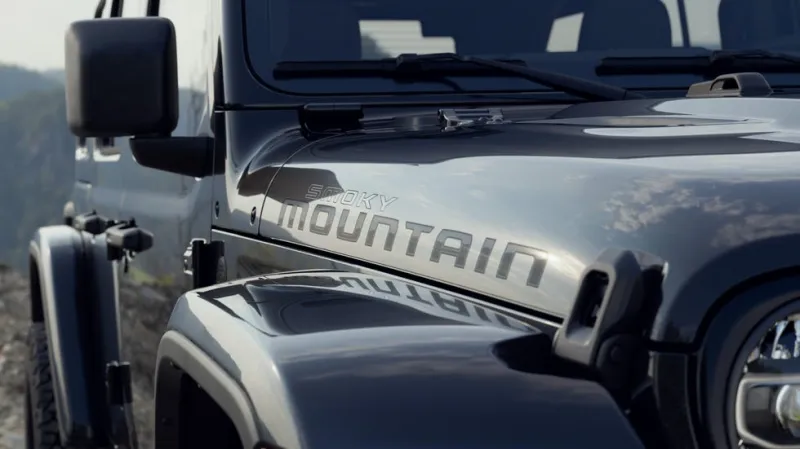 Профиль Jeep Wrangler Smoky Mountain в специальном исполнении для бездорожья