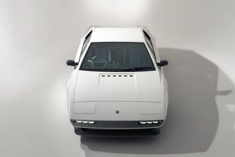 Новый Lotus Esprit, как у Джеймса Бонда, получил вторую жизнь и невероятную мощность