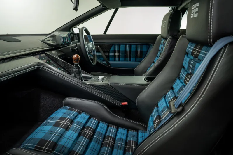 Легендарный Lotus Esprit получил карбоновое тело и двигатель мощностью 400 л.с.