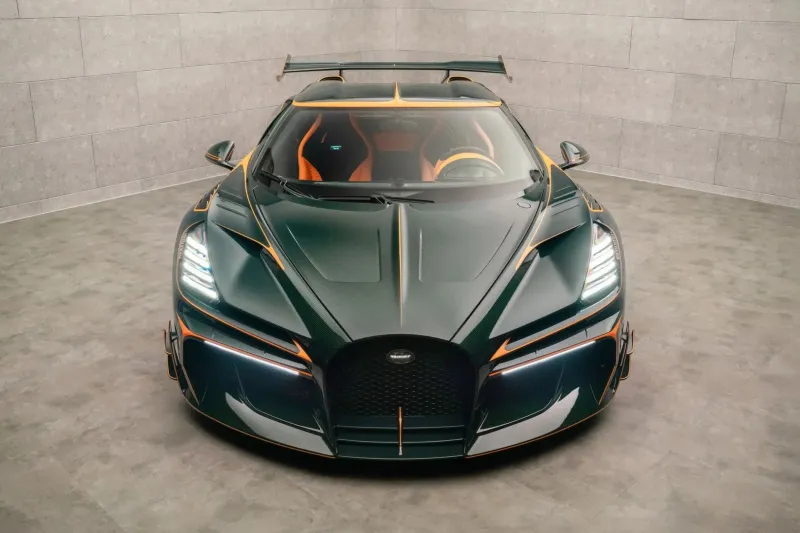 Mansory думал, что Bugatti Mistral и Chiron слишком просты, и арахисовый интерьер всё исправил.