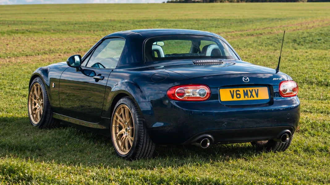 Rocketeer NC Mazda MX-5 с 3.0 V6 — салон