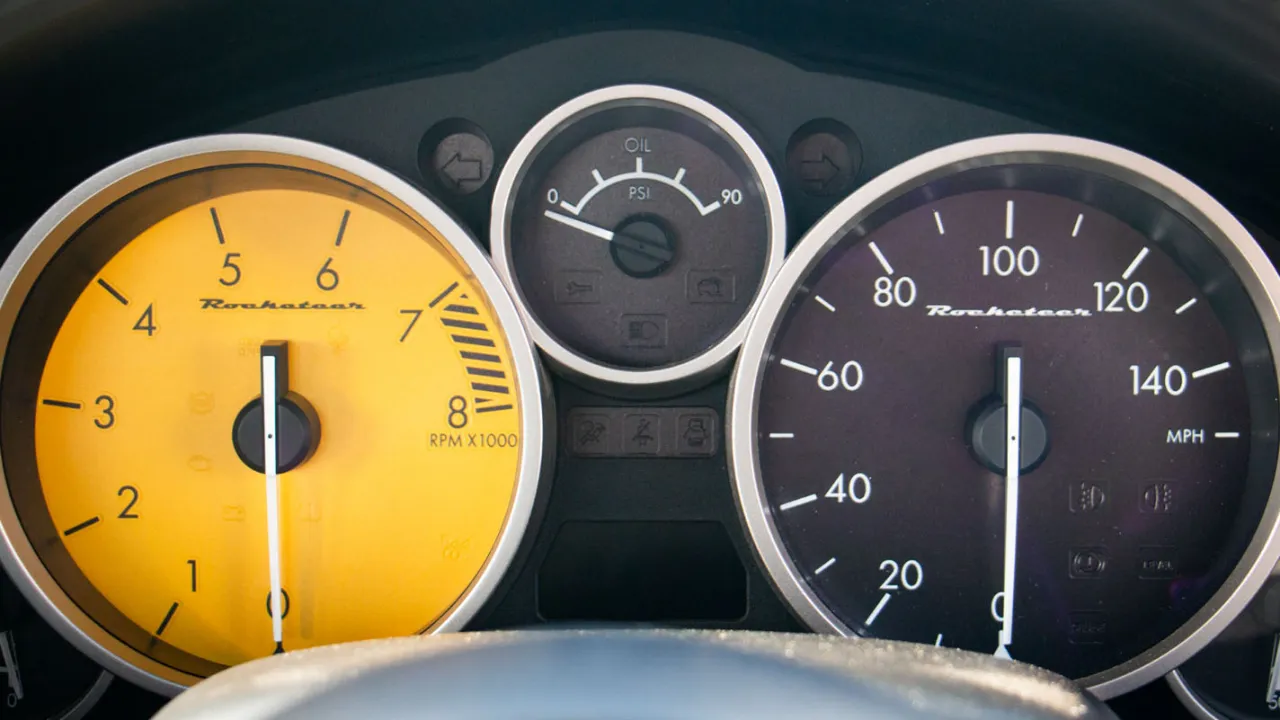 Mazda MX-5 Mk3 с двигателем Ford V6 от Rocketeer