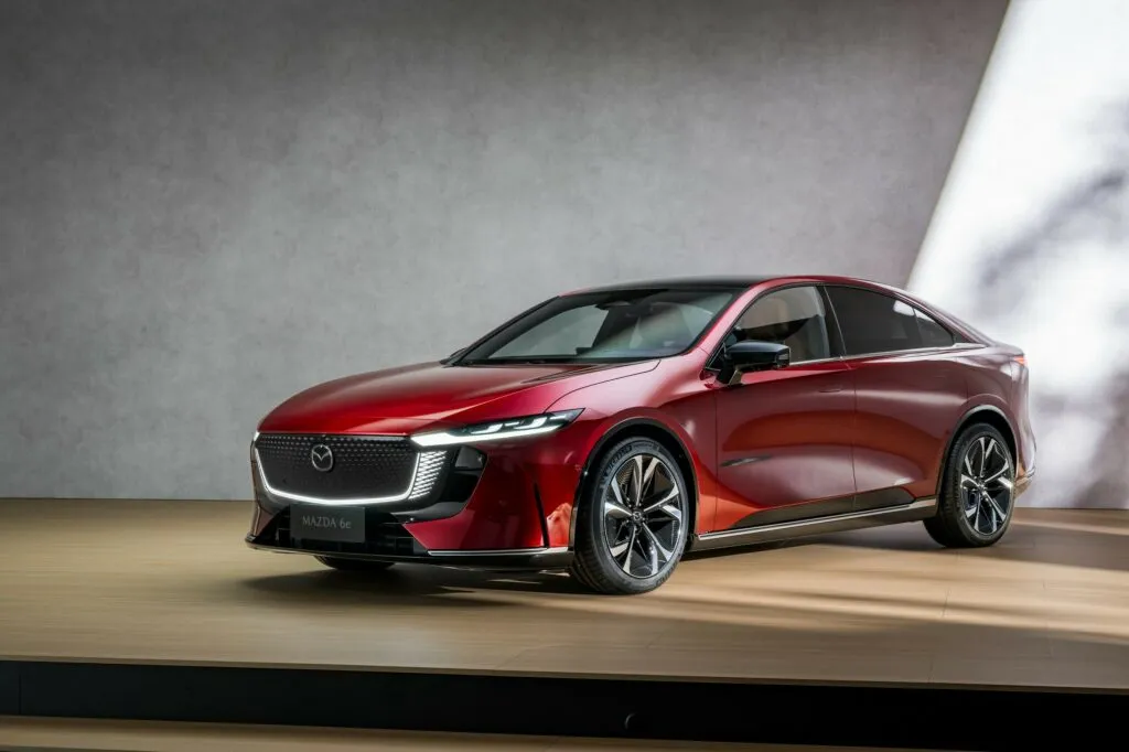 Электрокроссовер Mazda CX-6e на базе технологии Deepal
