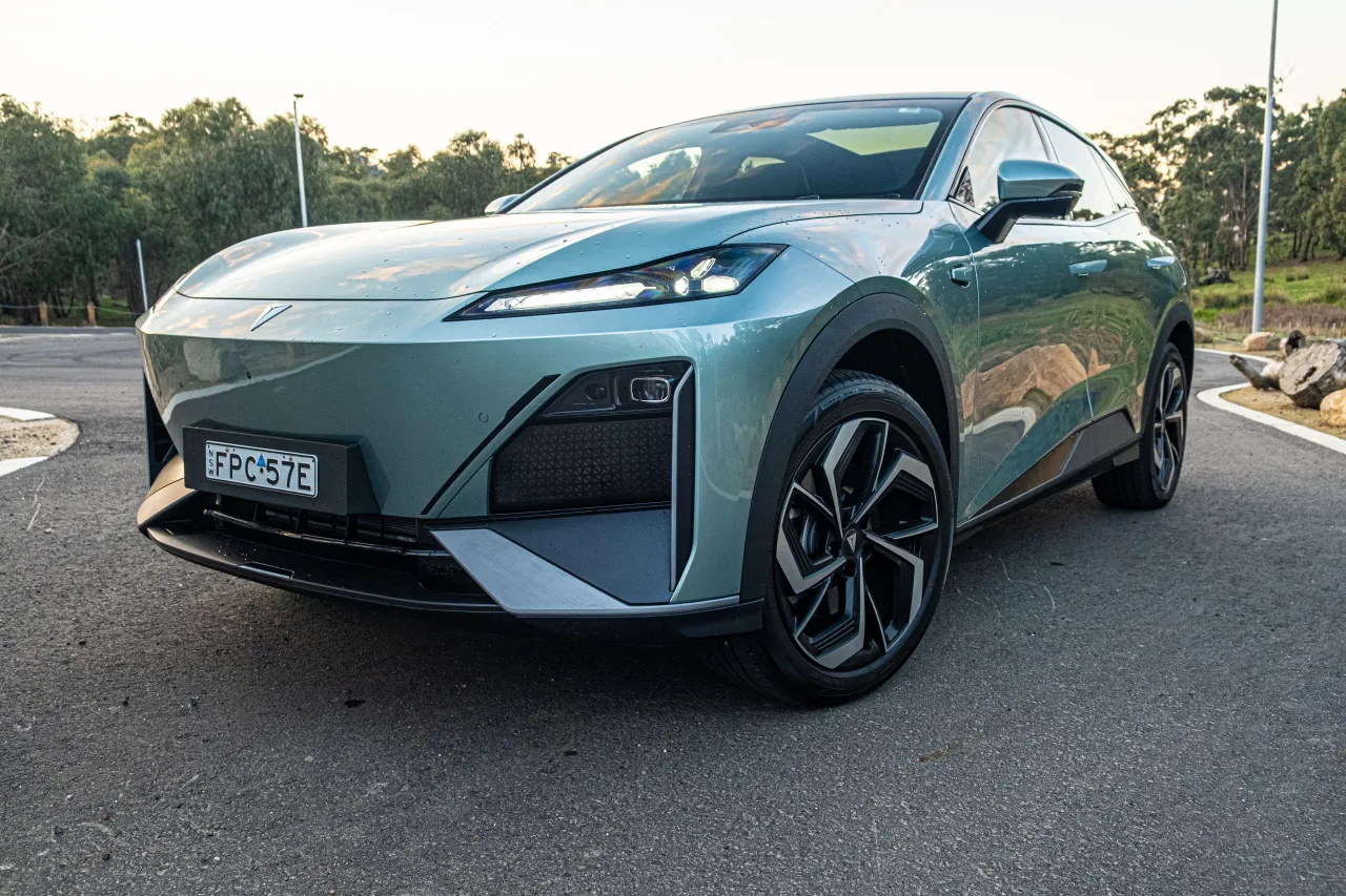 Перспективы выпуска компактных электромобилей Mazda