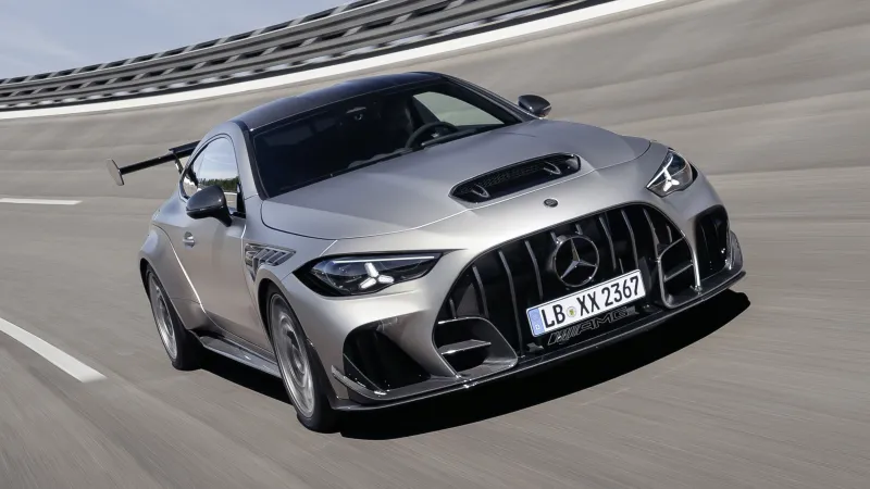 Купе Mercedes-AMG CLE 646 Spezialanfertigung на выставке