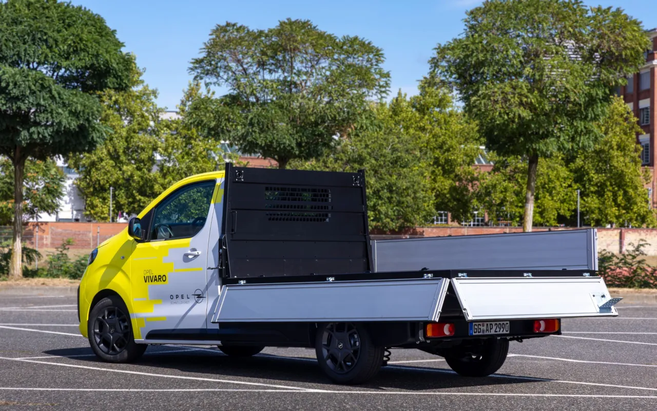 Stellantis Has A New Manual Turbodiesel Truck But It’s Not What You Think
