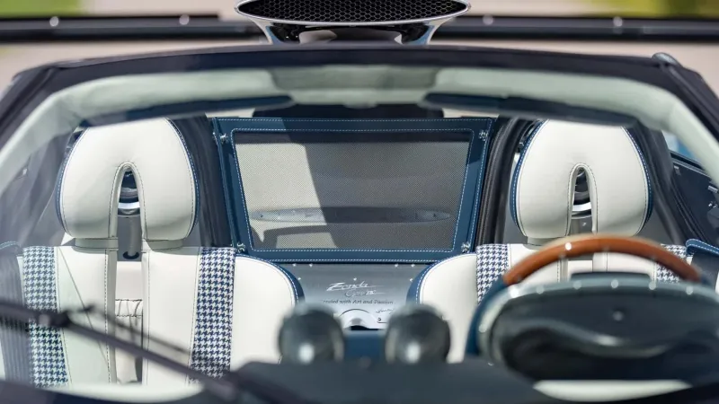 Приборная панель Zonda в новом исполнении