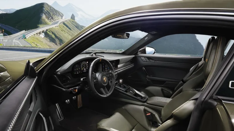 Спорткар Porsche 911 GT3 Bergsport для горных дорог, не предназначенный для рынка США