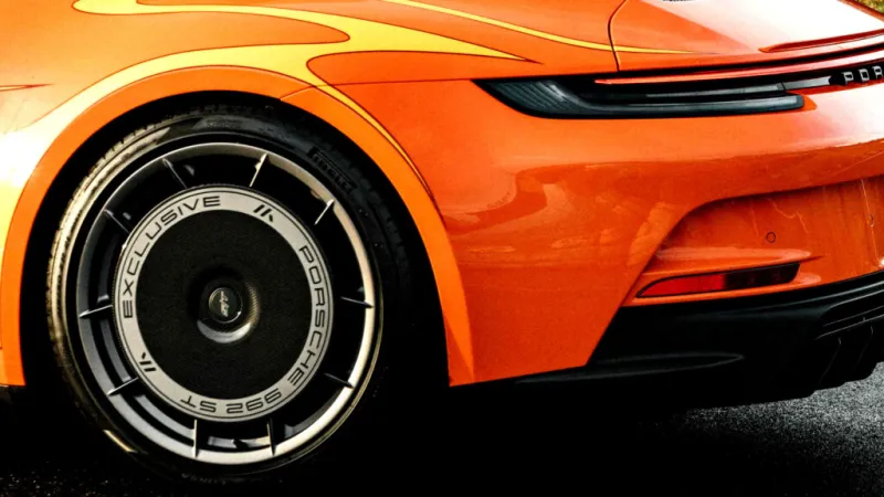 Porsche создал дань уважения, вдохновленную спорной темой, но сделал это