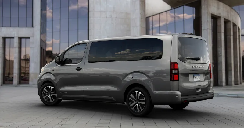 Сравнение стоимости фургонов ProMaster с конкурентами