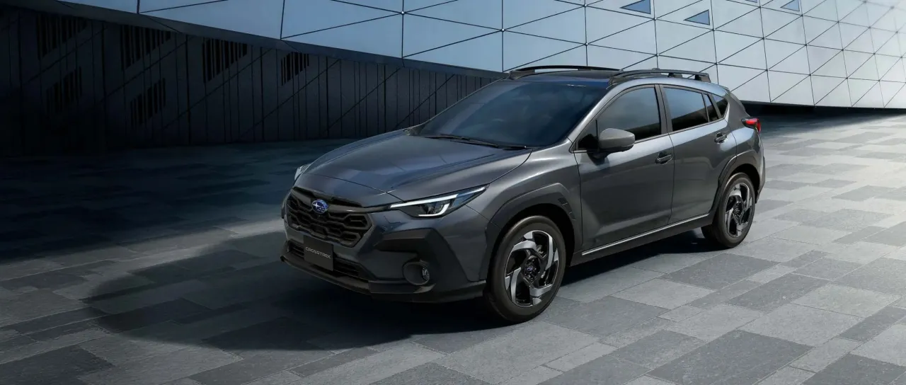 Японский Subaru Crosstrek теперь доступен только с гибридным приводом, Impreza сохраняет традиционные бензиновые моторы.