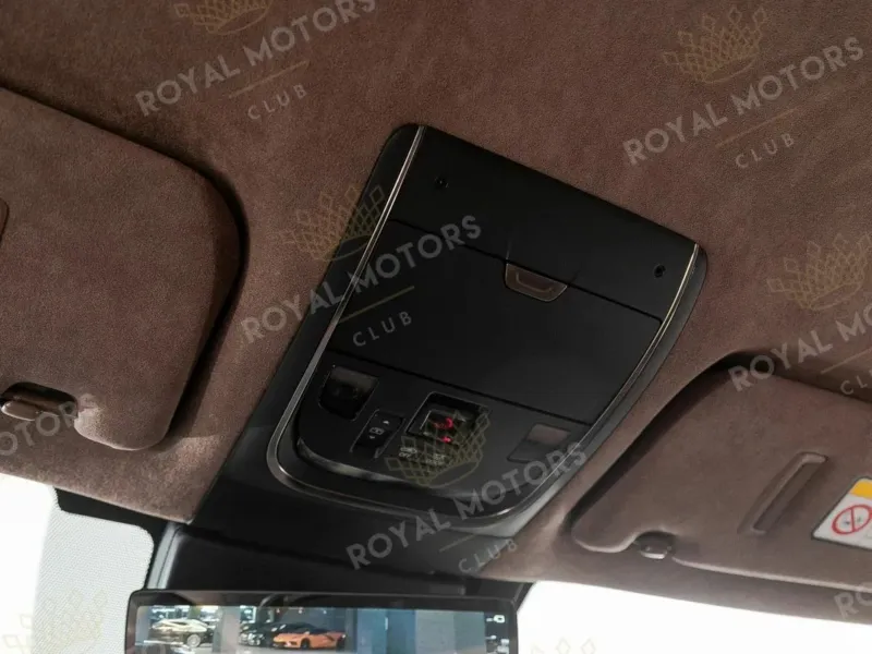 Японская роскошь: Toyota Century SUV за 737 000 долларов на российском рынке