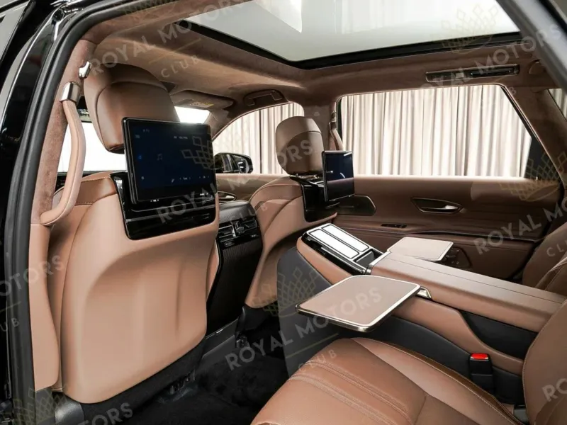 Почему Toyota Century SUV стоит дороже Rolls-Royce — анализ ценовой политики