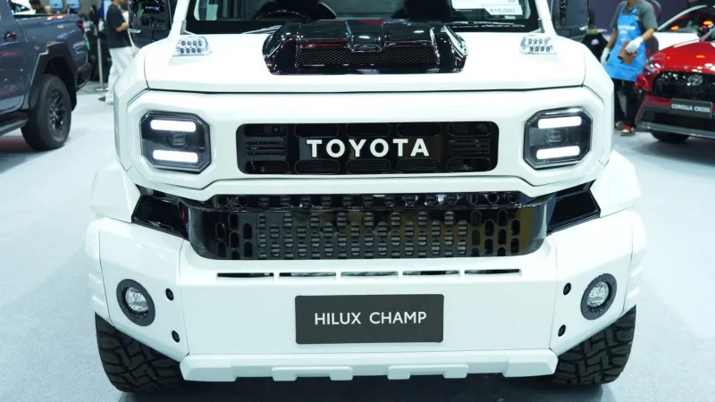 Toyota Hilux Champ: бюджетный пикап стал люксовым благодаря Brabus