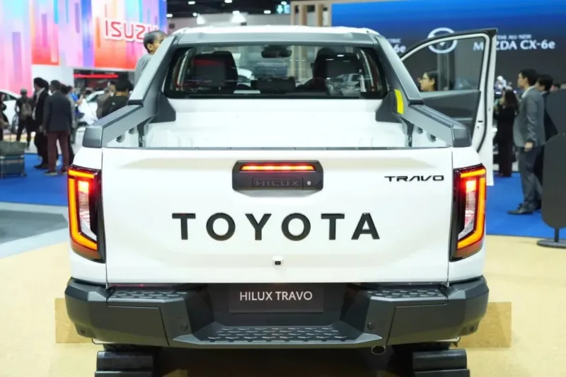 Toyota Hilux Champ: уникальное исполнение в духе Brabus