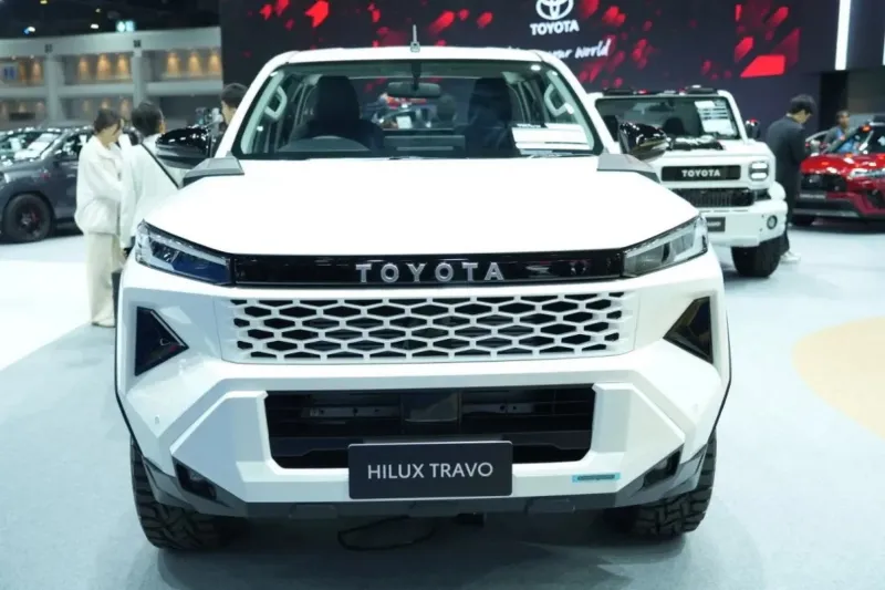 Toyota Hilux Champ: тюнинг-проект в стиле Brabus
