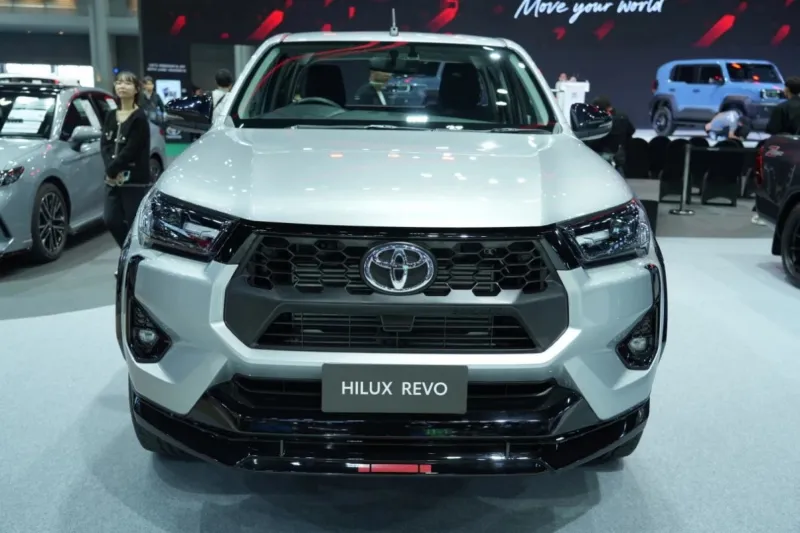 Toyota Hilux Champ: эффектный вид в стиле Brabus