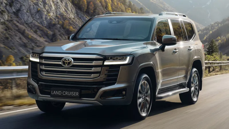 Детали экстерьера Toyota Land Cruiser 300 серии 2027 года