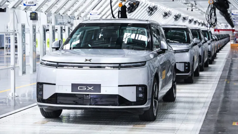 Tesla продолжает испытания роботакси с исключительно визуальной системой, а Xpeng приступил к производству своего варианта