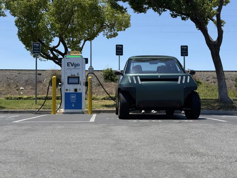Электрический пикап от сооснователя Tesla показал лучшие результаты буксировки, чем Cybertruck