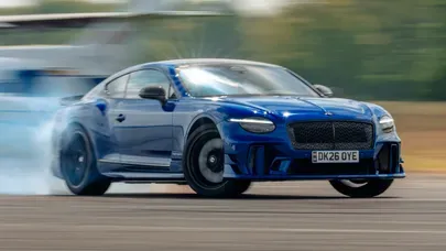 Сборка гиперкара Koenigsegg в масштабе 1:1 из конструктора Technic