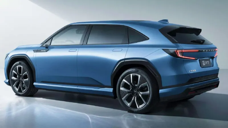 Интерьер и технологические решения в новых моделях GAC Honda