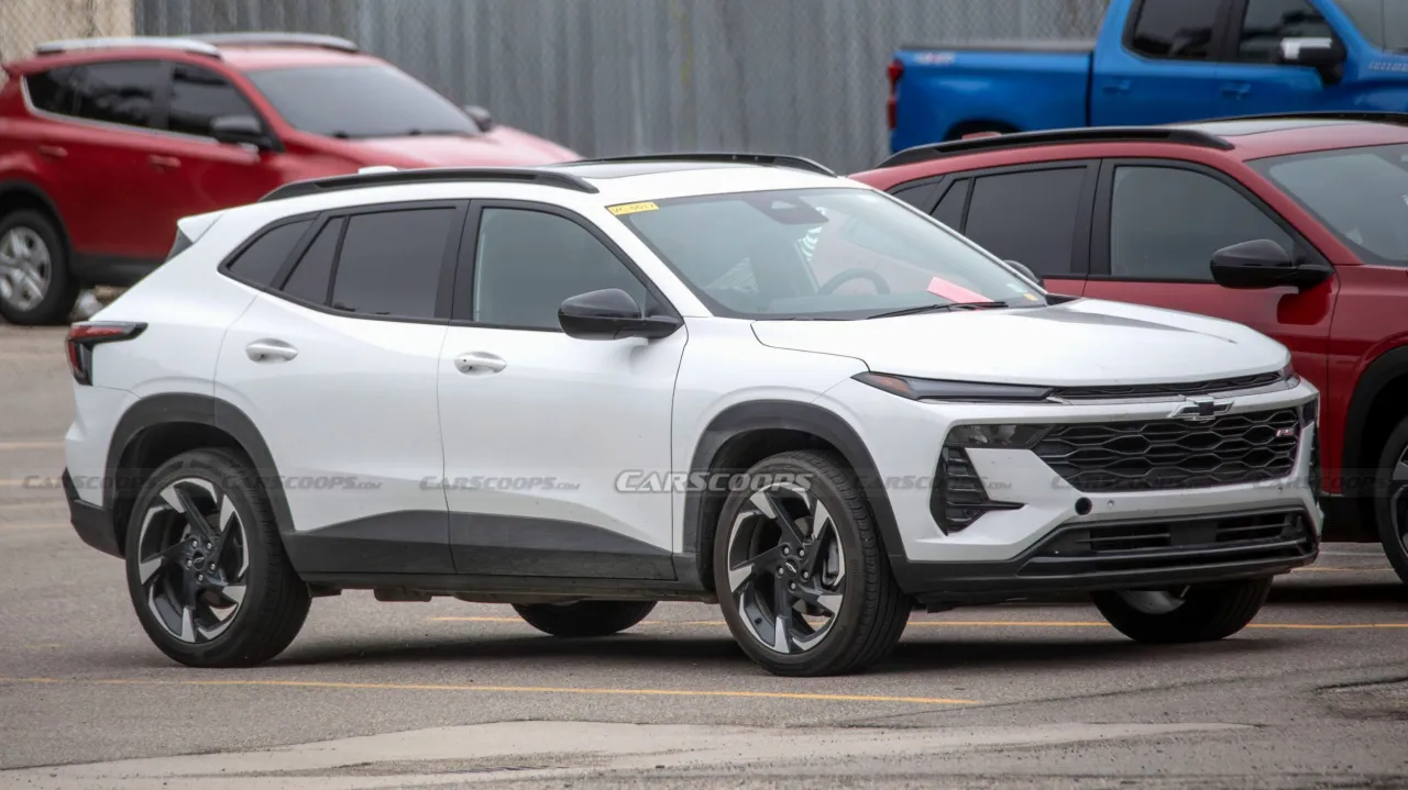 Сравнение экстерьера Chevrolet Trax текущего и нового поколений