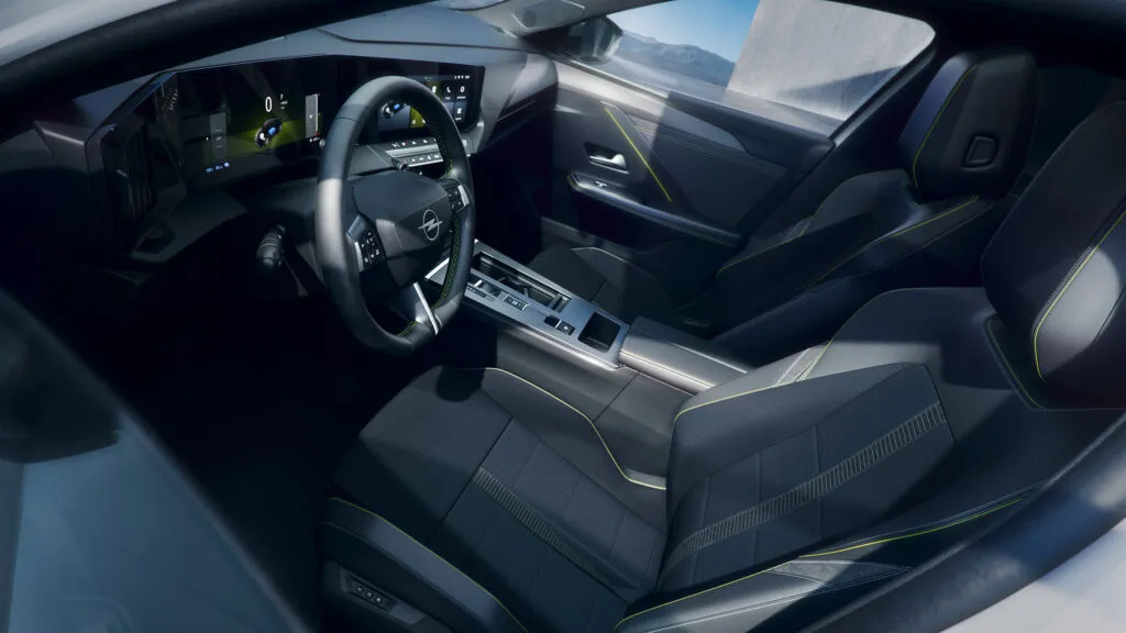 Электрическая версия Opel Astra GSE Line на 276 лошадиных сил