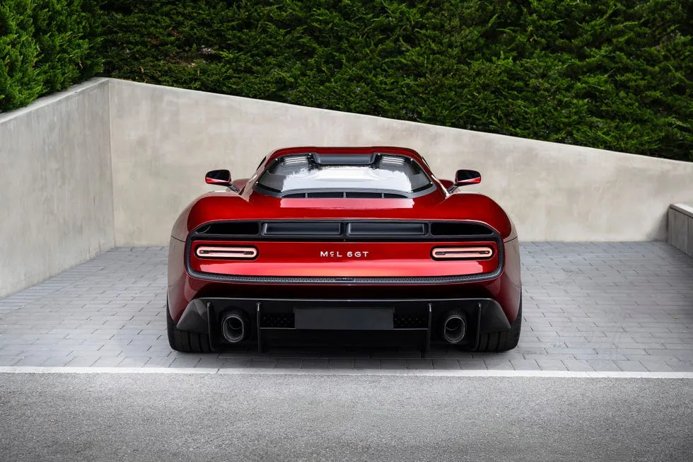 McLaren McL 6GT