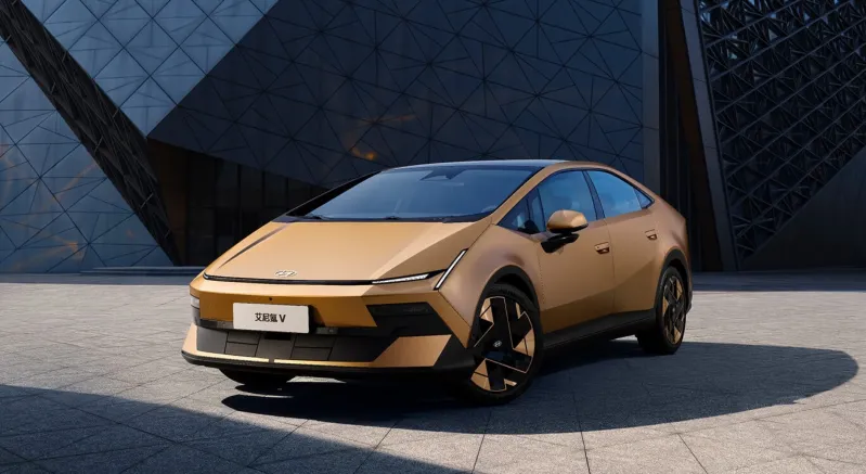 Вид спереди на новый спортивный электрокар от Hyundai