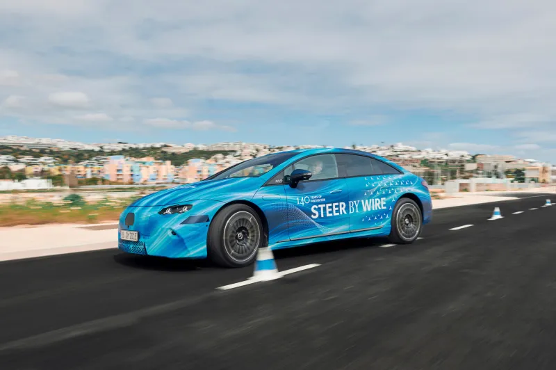 Флагманский электрокар Mercedes EQS