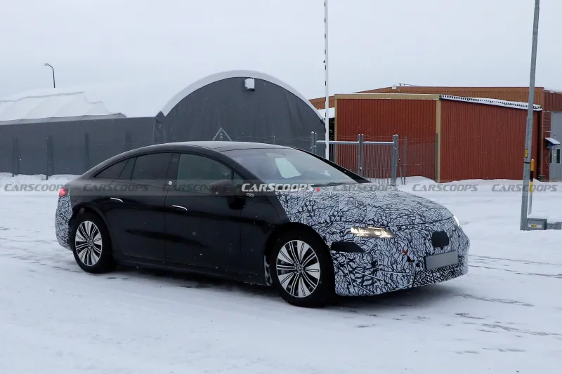 Приборная панель Mercedes EQS