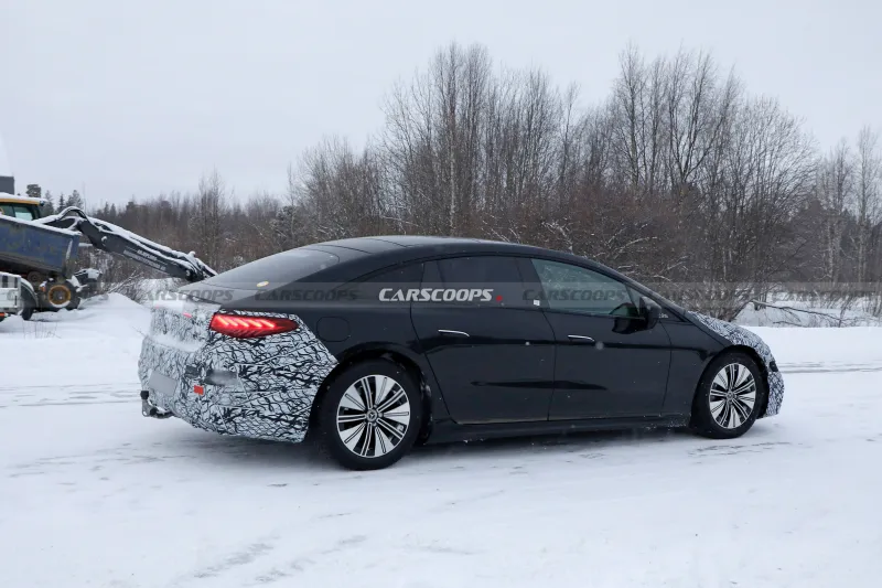 Система освещения в Mercedes EQS