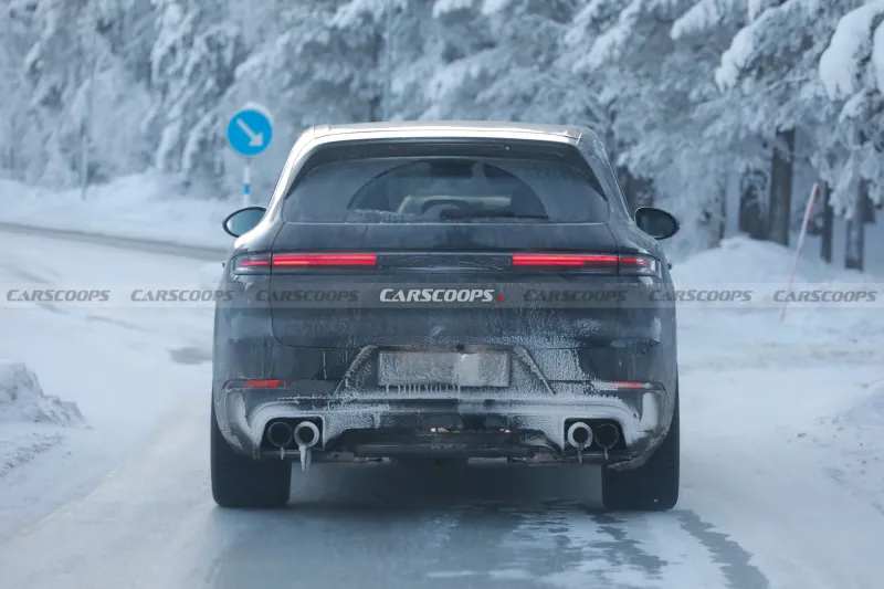 Porsche Cayenne после внешних изменений всё ещё предлагает варианты с ICE